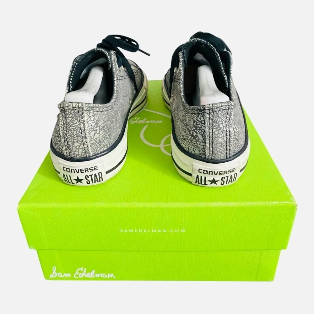Converse All Star Women Size 6 Shoes Gray Low Top Leather 551591C